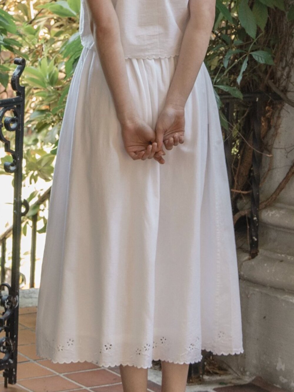 Gillian Stevens White "Aurelie" Skirt - Size 1
